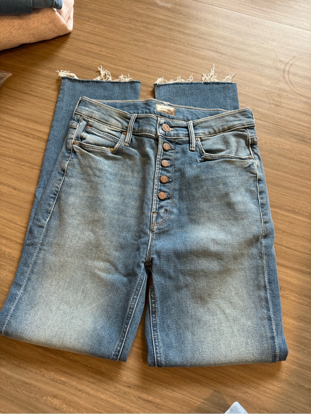 Mother Jeans Pixie Dazzler Ankle Fray in Shoot to Trill 28